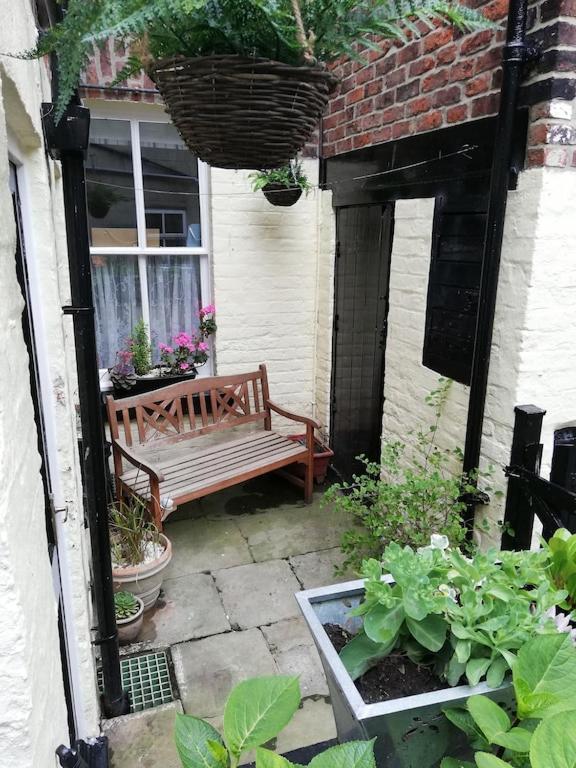A Summer Place - Spacious Maisonette, Central Whitby, Sleeps 4, Close To Amenities Exterior foto